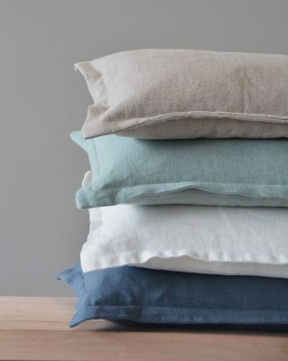 How to choose the perfect fabric for your pillows