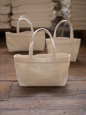 How to Choose Canvas Fabric for Bags 